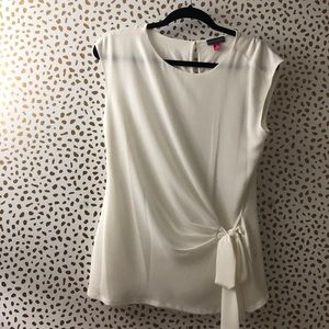 Vince Camuto white top sz XS